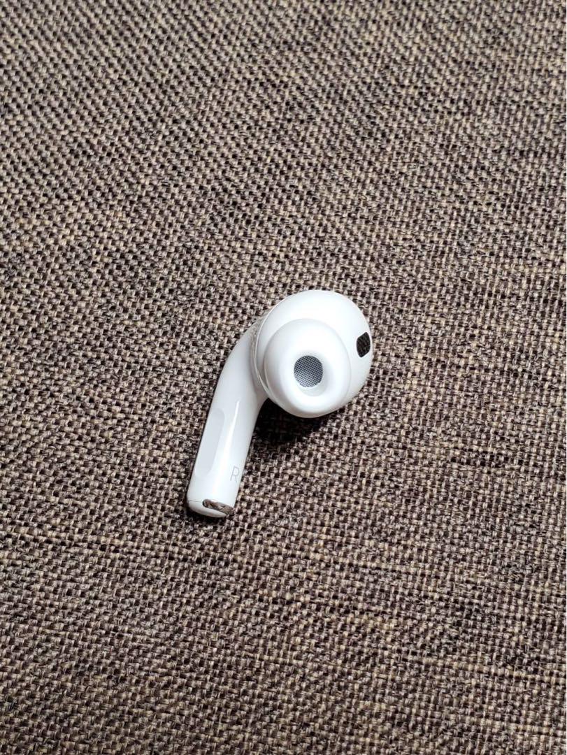右耳 Apple AirPods Pro 第2世代 正規品 片耳009