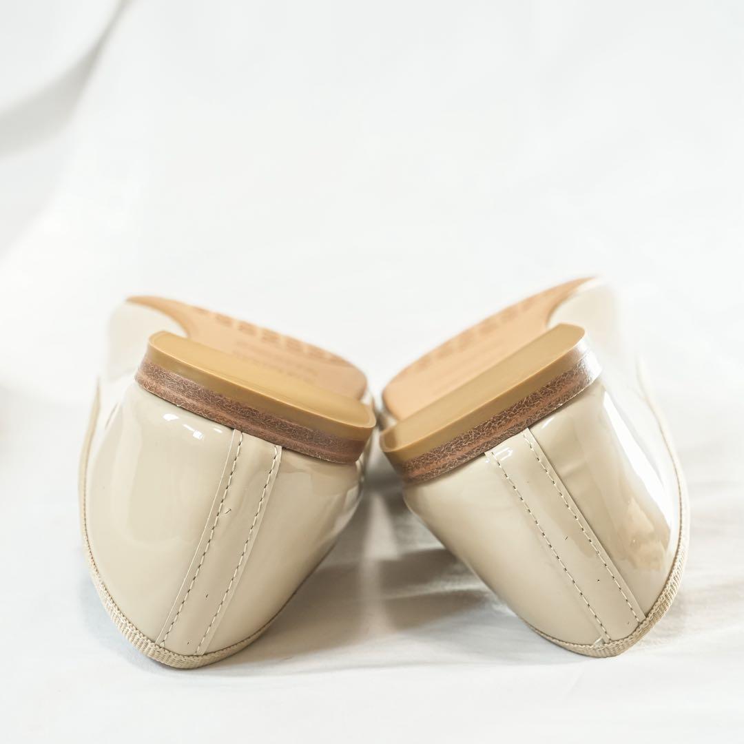 バレエシューズ