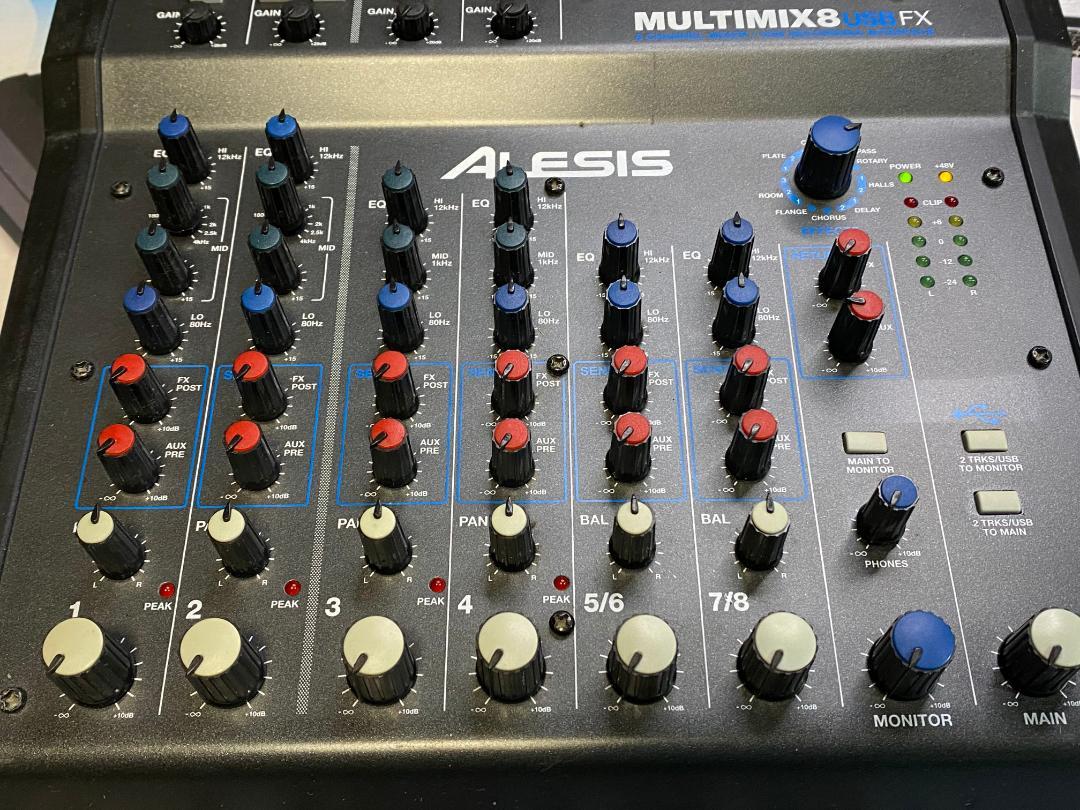 りえ　　　　　　　ALESIS MultiMix8 FX