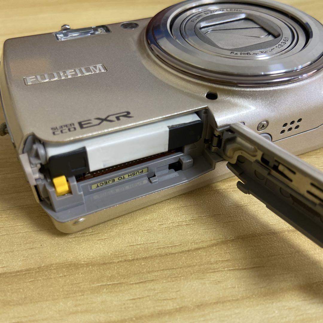 ＋【ジャンク品】FUJIFILM FINEPIX F200EXR　デジカメ