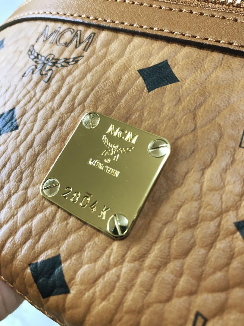 【値下げ対応可能‼️】MCM ボディバッグ キャップ セット 【新品】