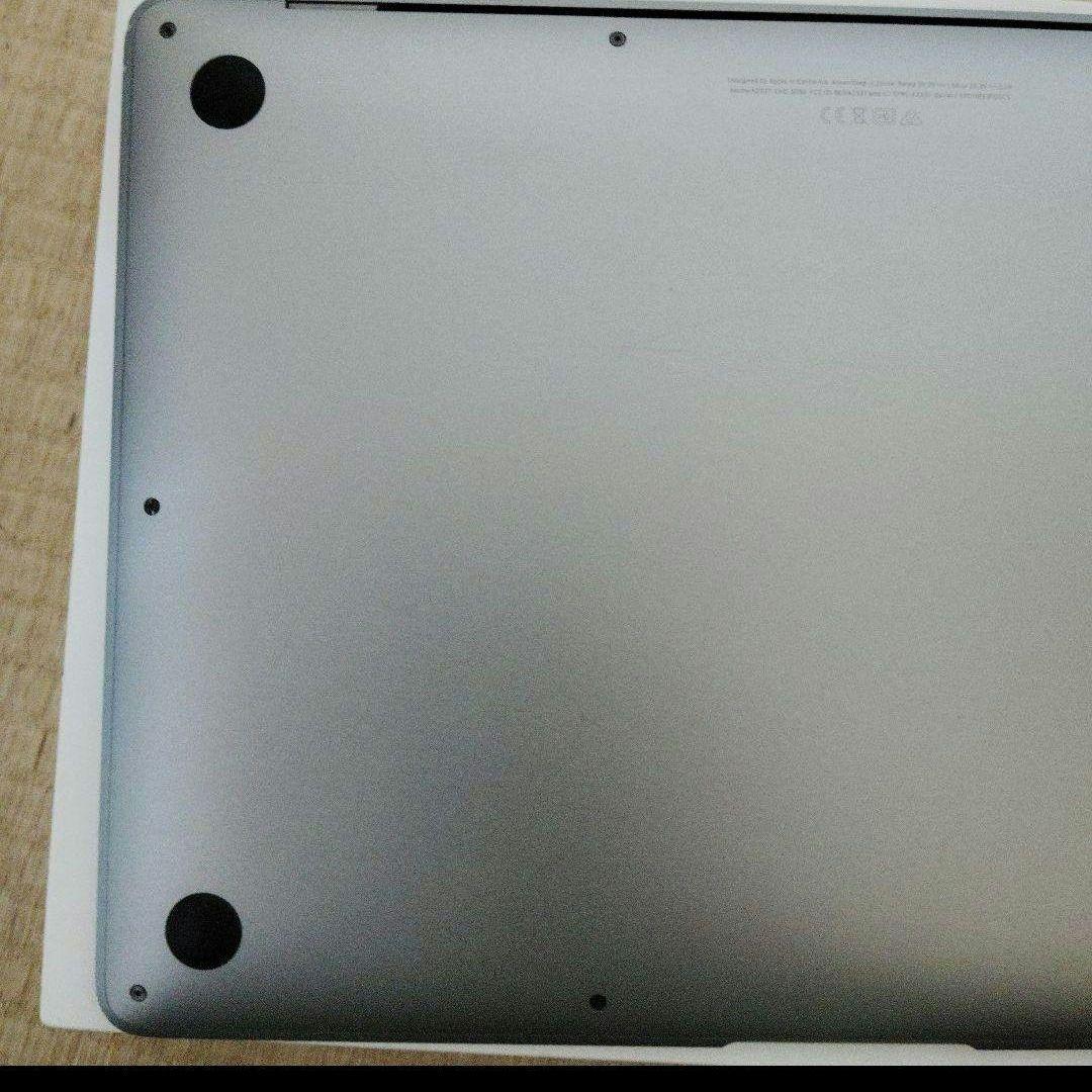 MacBook本体 MacBook Air (M1, 2020)