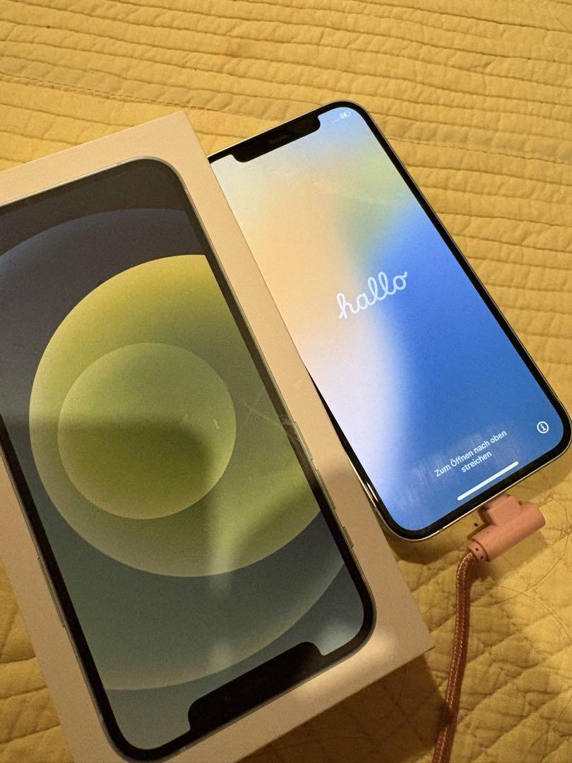 iPhone 12 美品
