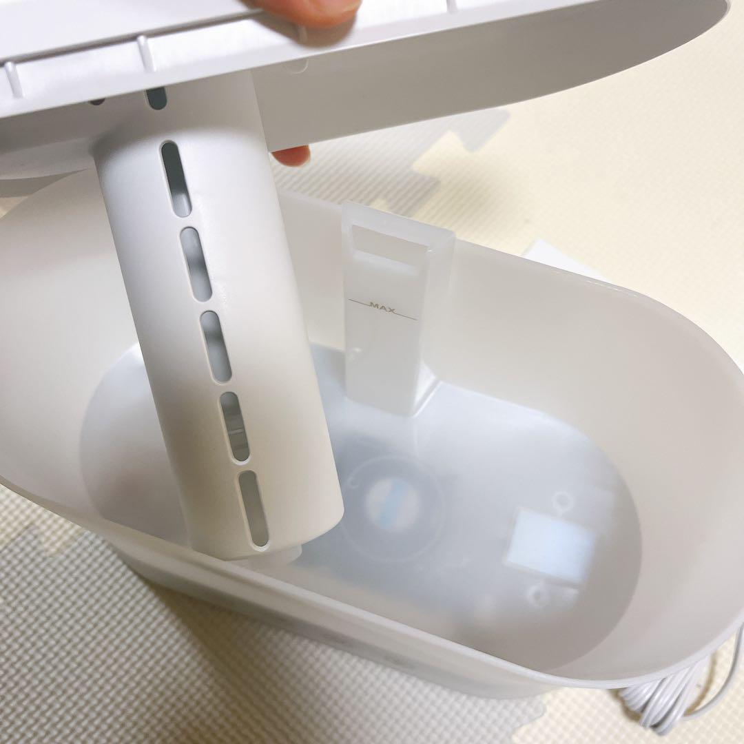加湿器 卓上 小型 1.8L ホワイト