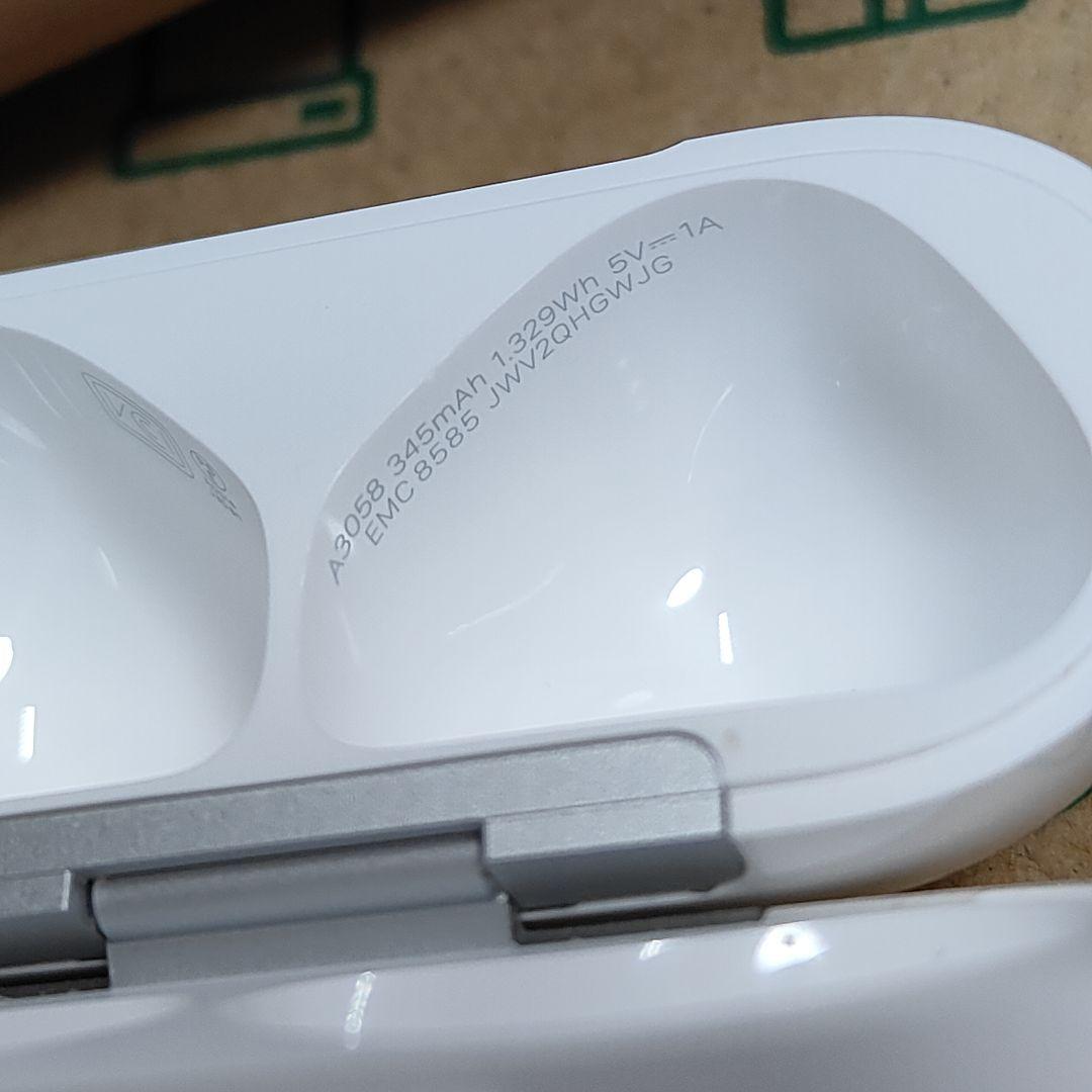 Apple AirPods 第4世代 充電ケースのみ 991