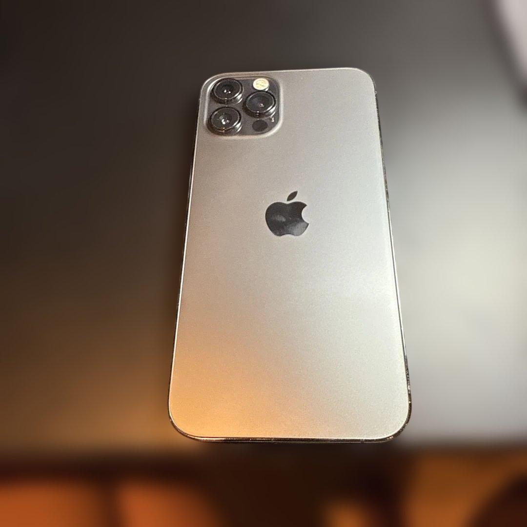 Apple iPhone 12 Pro ブラック 本体 - メルカリ