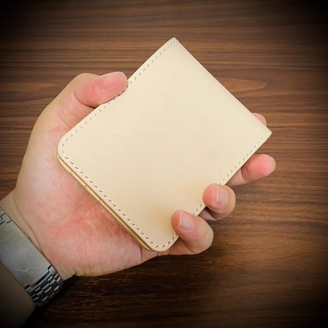 総手縫い メンズ財布 二つ折り 財布 ヌメ革 本革 ハンドメイド 革財布 生成り 総手縫い メンズ財布 二つ折り 財布 ヌメ革 本革 ハンドメイド