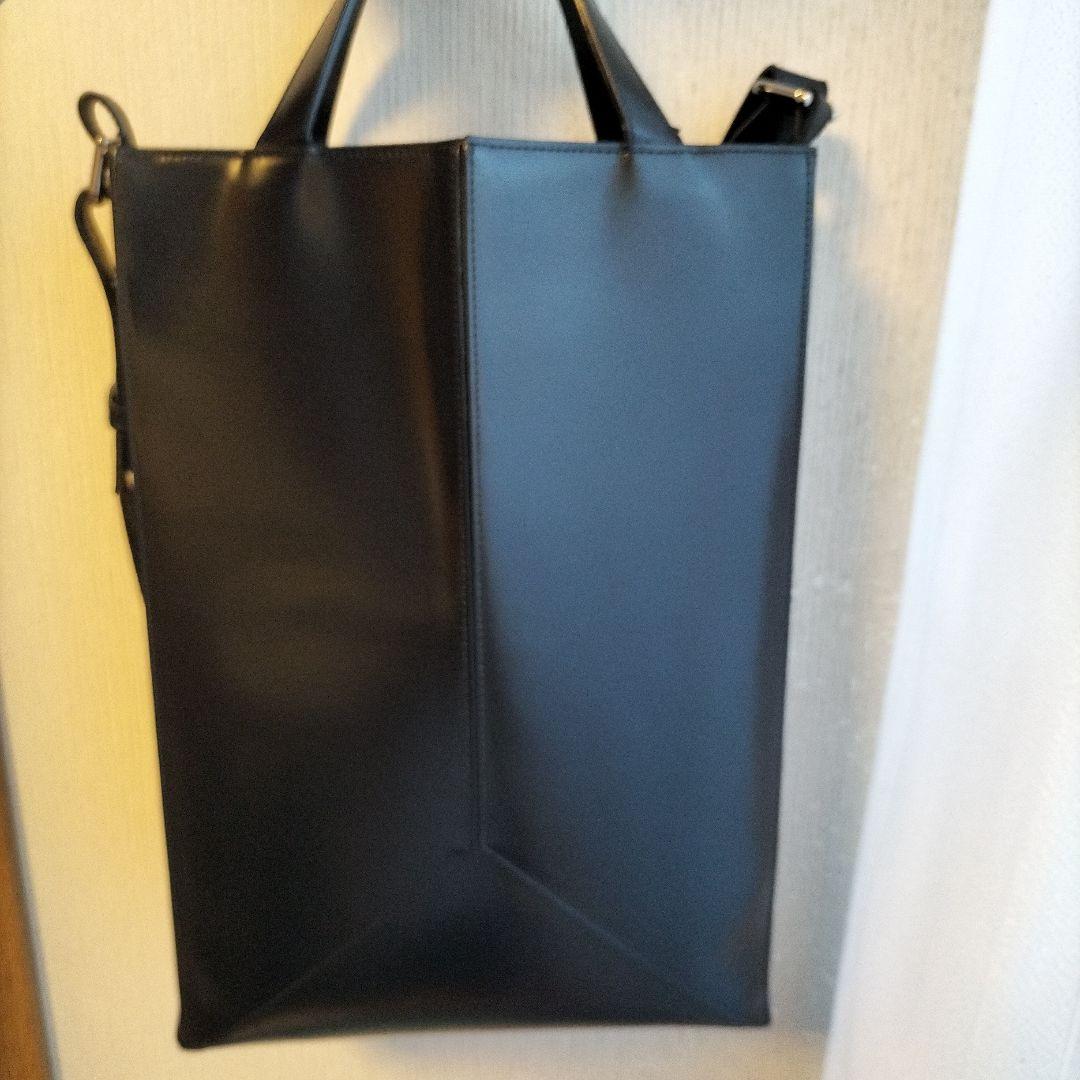 Paul Smith ブラックレザー ジオメトリック 2way ショルダーバッグ ゆ*と様 Paul Smith ブラックレザー ジオメトリック 2way ショル