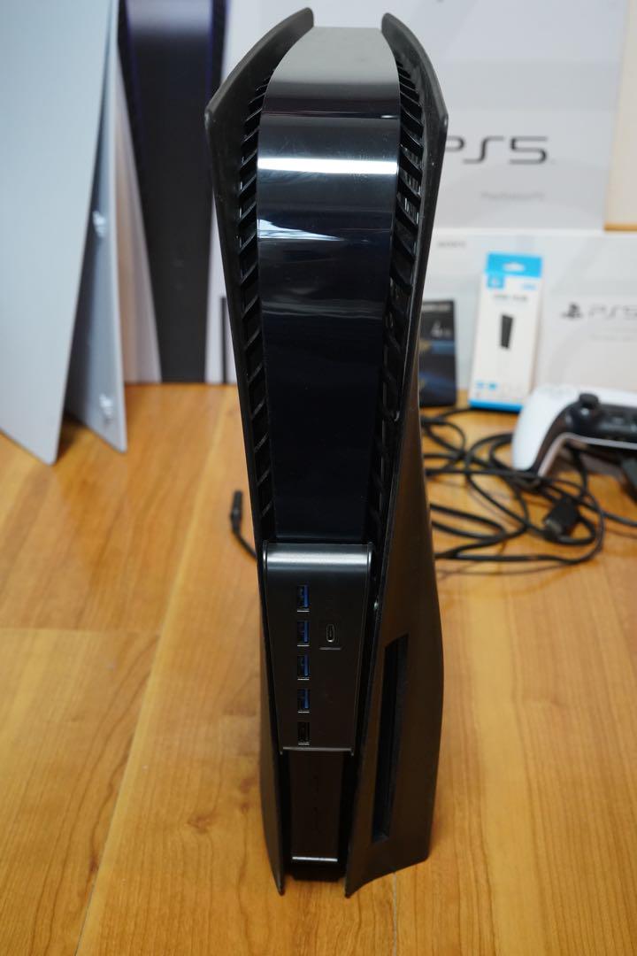 SONY PS5 本体 + 4TB SSD +ブラックカバー + USB HUB
