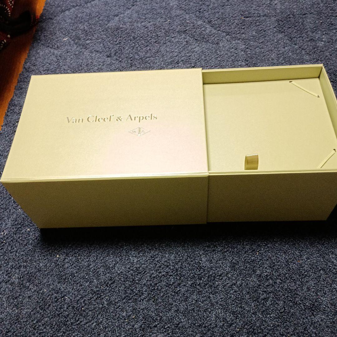 Van Cleef & Arpels ギフトボックス 2つセット Van Cleef & Arpels Box Set JAPAN | eBay