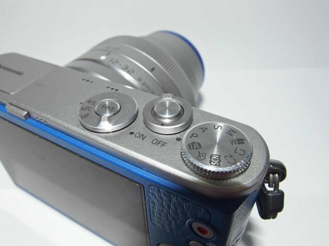 パナソニック　LUMIX DMC-GM1S　レンズキット　ブルー