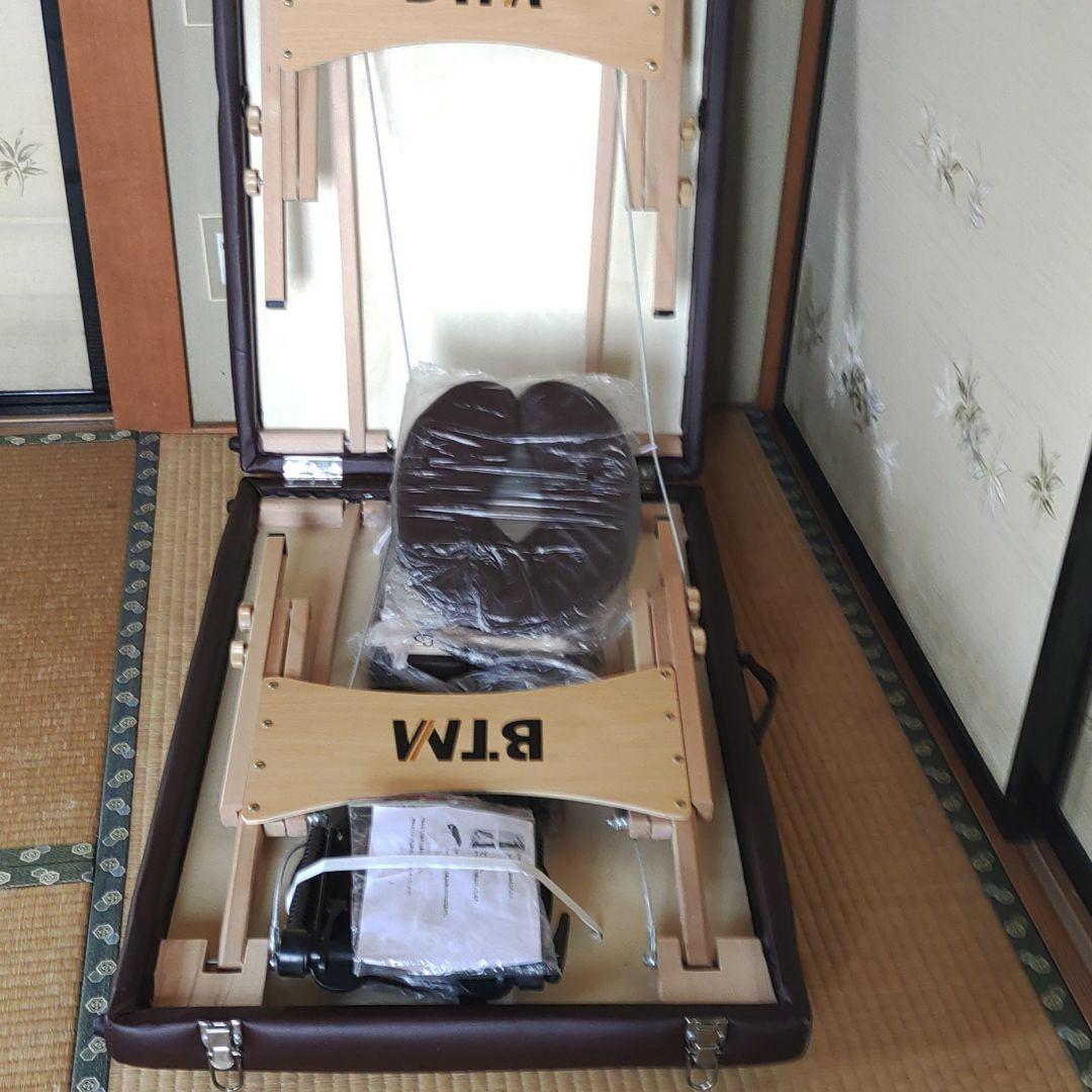 BTM 折りたたみ式 コンパクトサイズ ポータブル エステベッド