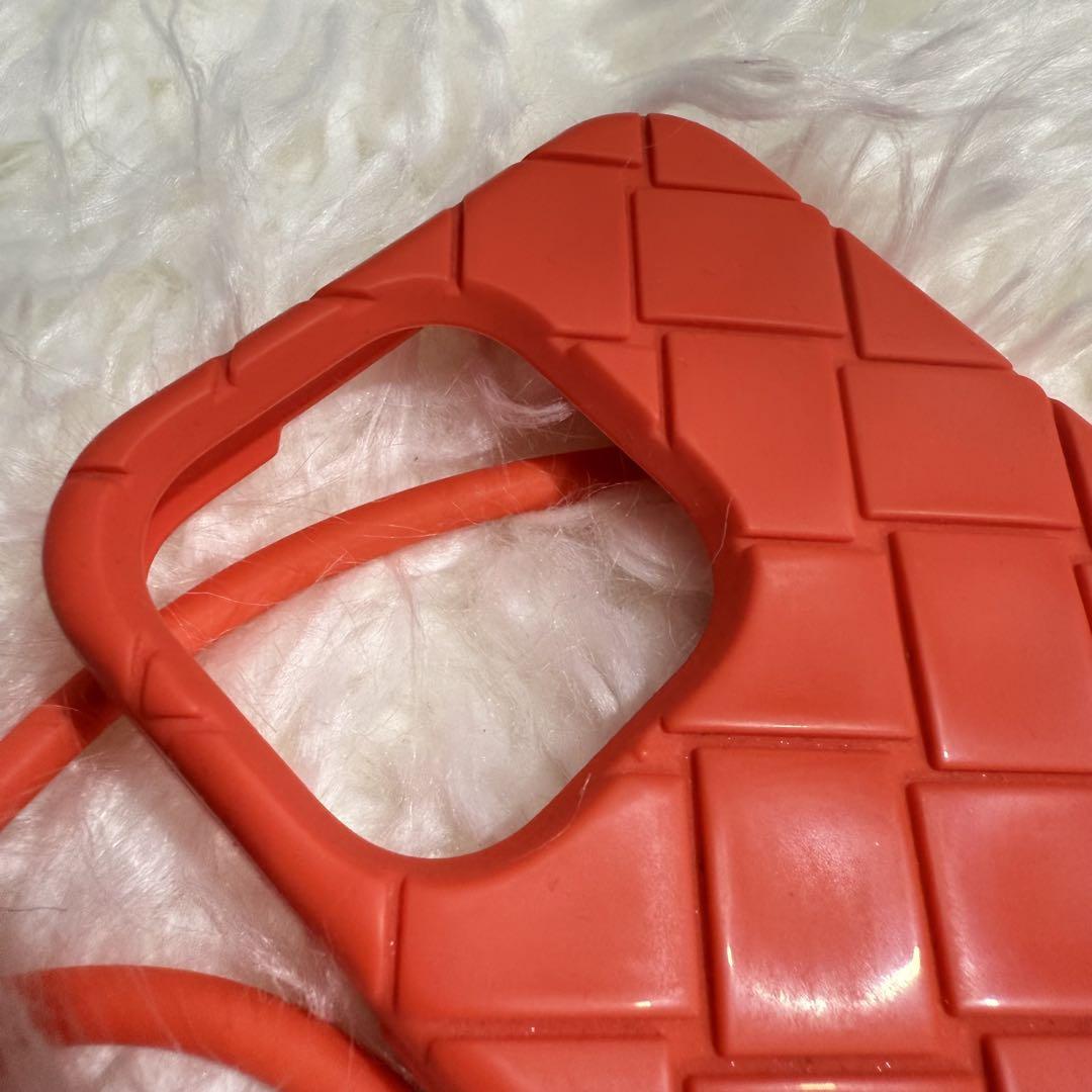 BOTTEGA VENETAオレンジ シリコンケースiPhone14.15PRO