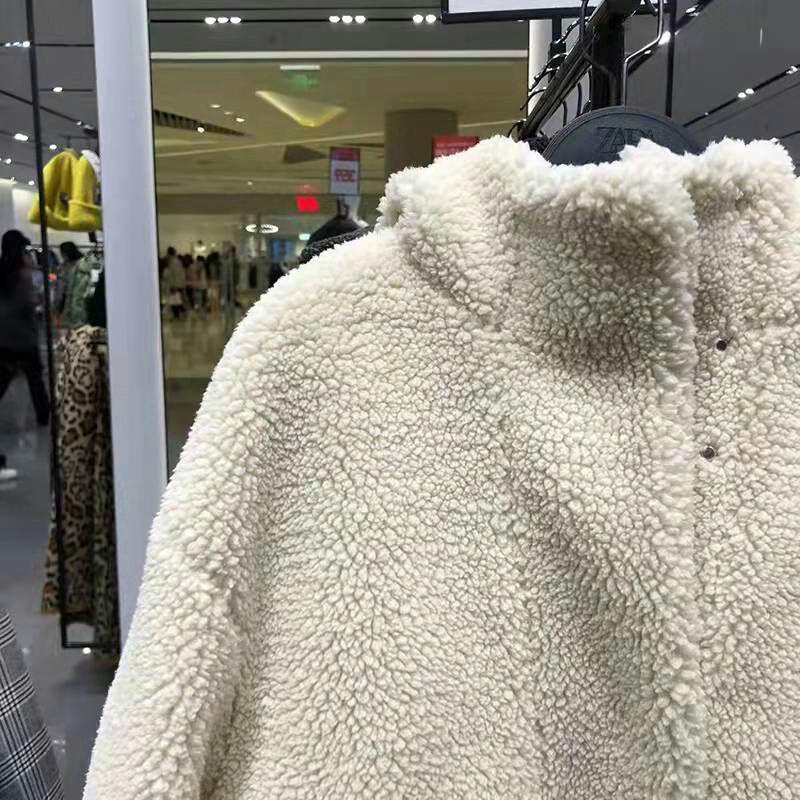完売品ZARA フード フェイクボア ジャケット - メルカリ 完売品ZARA フード フェイクボア ジャケット - メルカリ