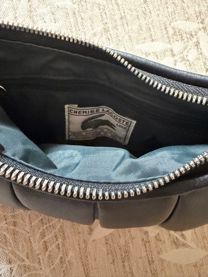 Lacoste レザープリーツバンドバッグ Lacoste レザープリーツバンドバッグ