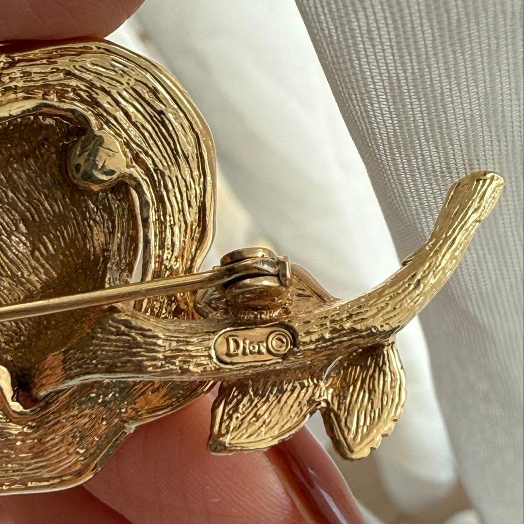 Christian Dior ブローチ 薔薇 Christian Dior ブローチ 薔薇