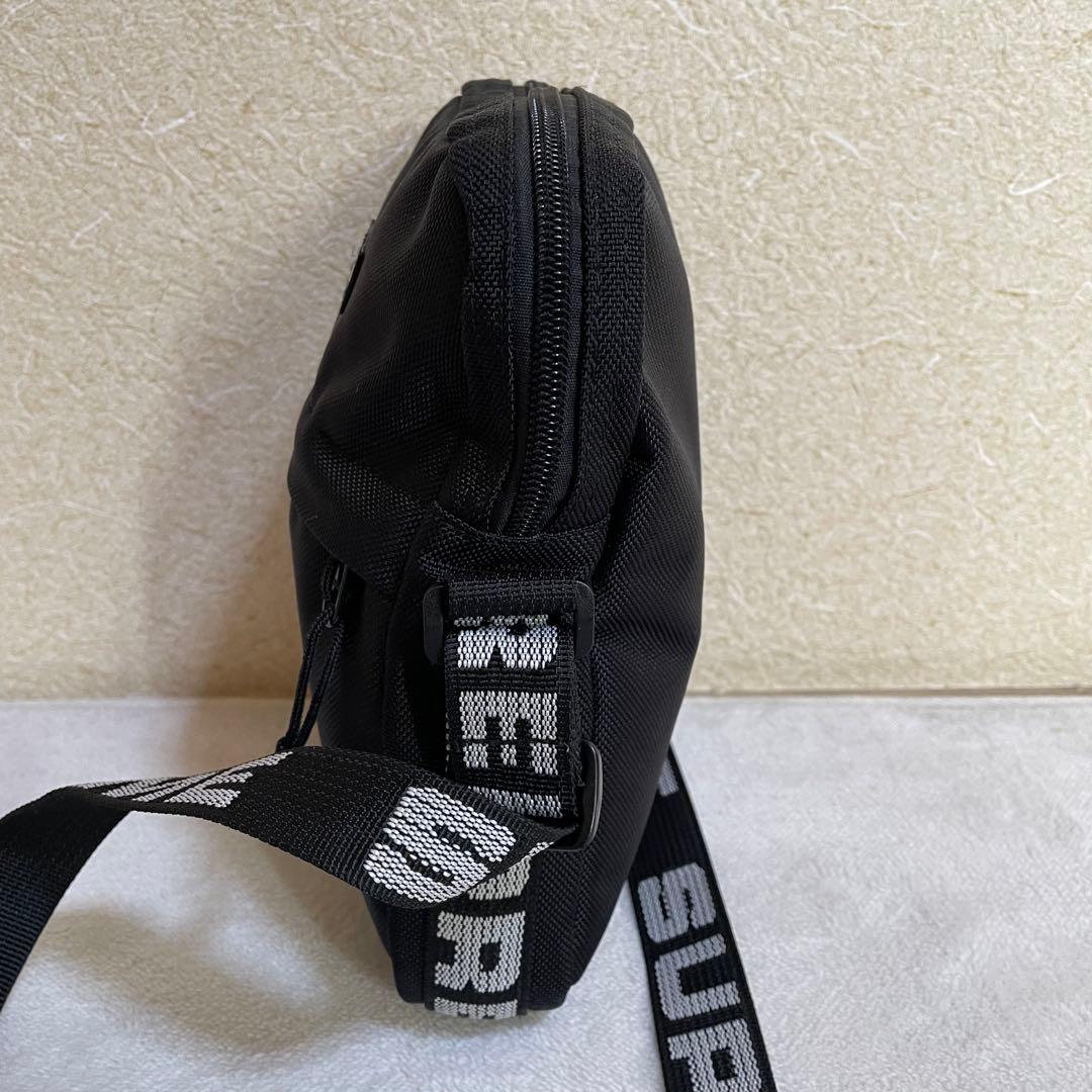 美品　Supreme シュプリーム　ショルダーバッグ　ブラック