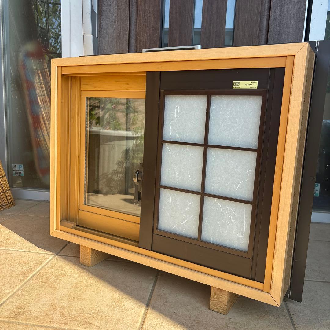 ブラウン|ナチュラルLIXIL