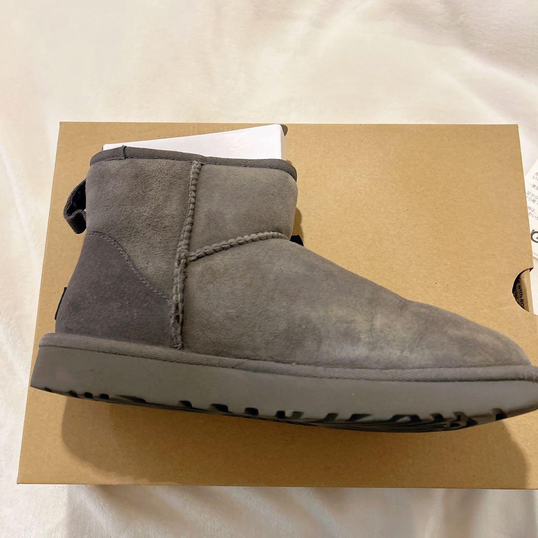 ミッドタウン購入　正規品　UGG アグ　クラッシックミニ　グレー ショートブーツ