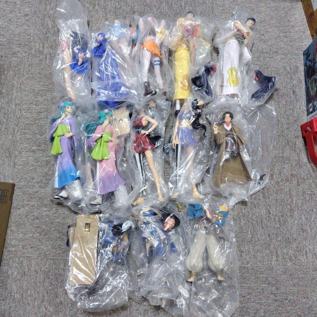 ワンピース　プライズ　まとめ売りコミック・アニメ