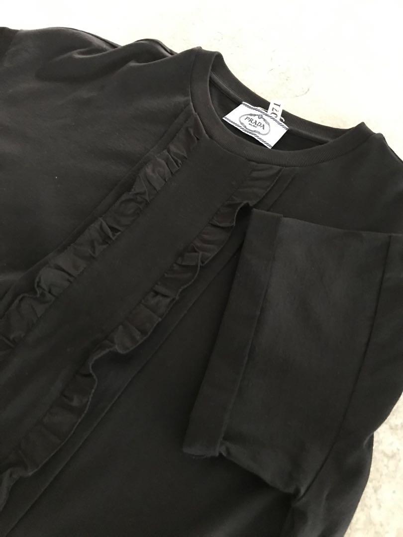 【PRADA】Tシャツ