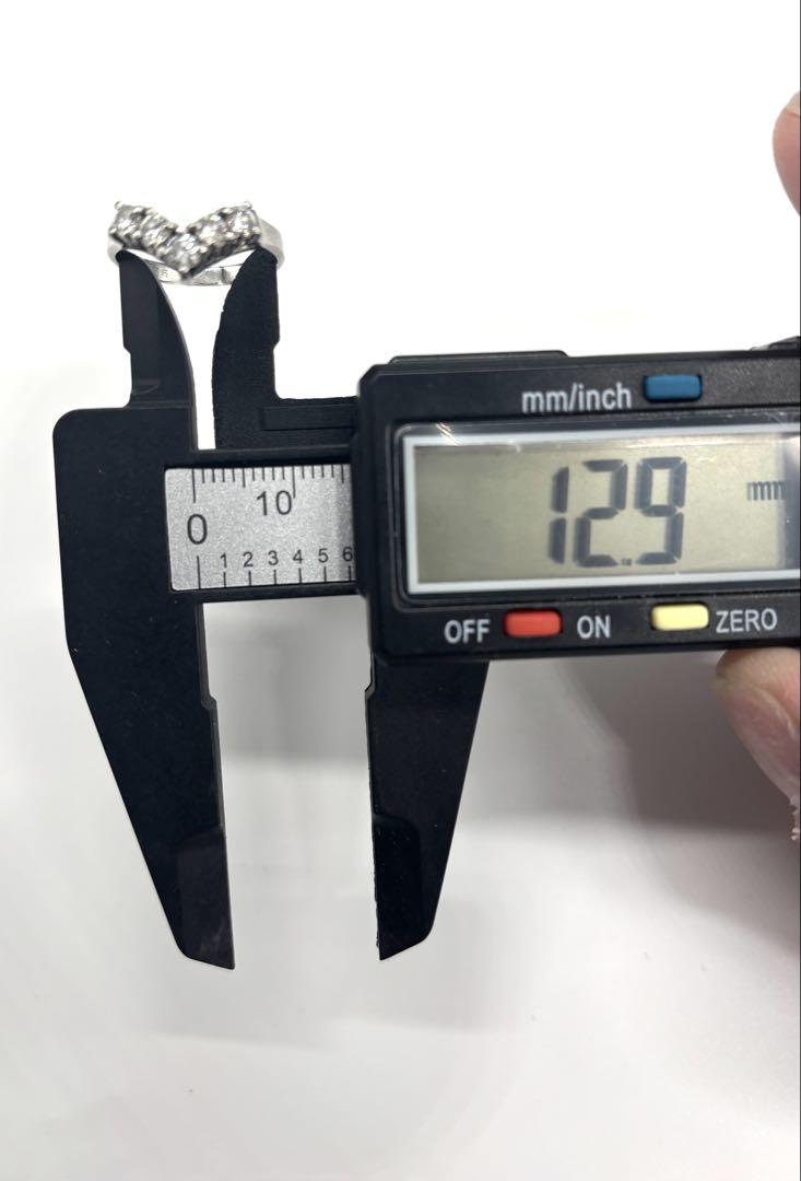 Pt850 V字型リング 5石 カメリアダイヤモンド
