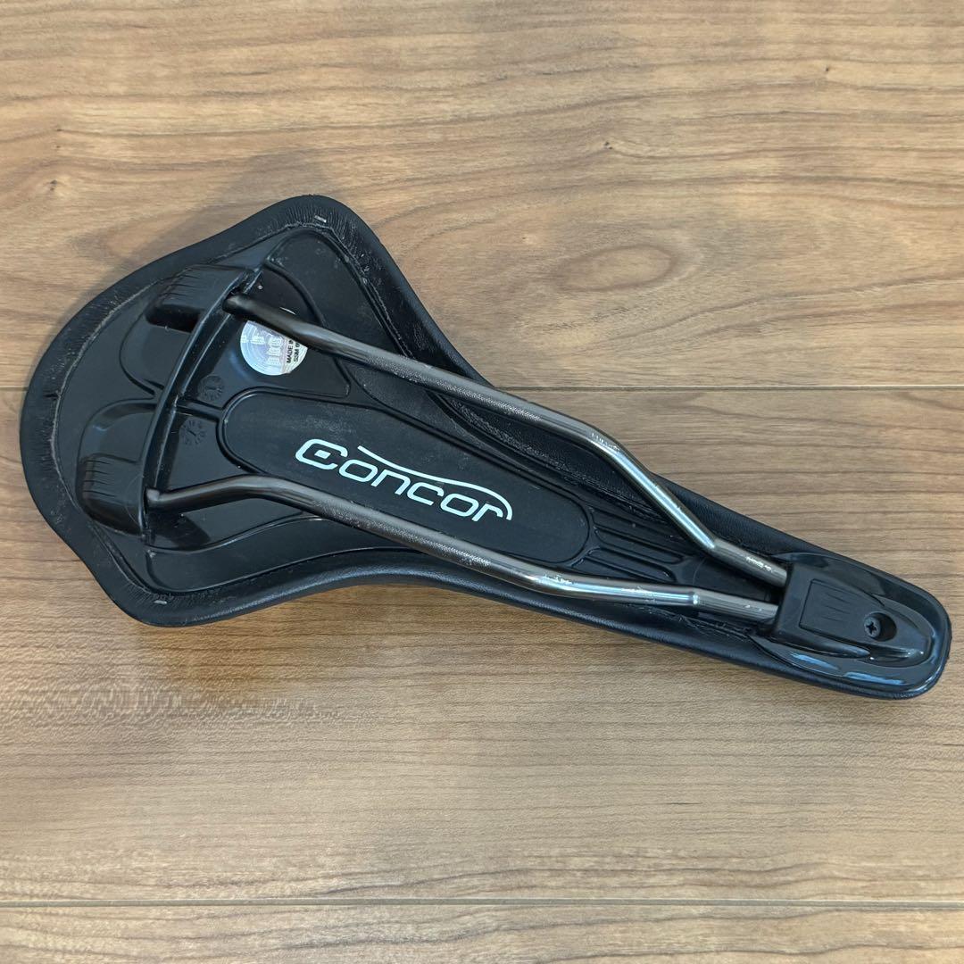 zoncolan sanmarcoサンマルコ×mashマッシュ【限定サドル】 MASH × SELLE SAN MARCO サドル - メルカリ