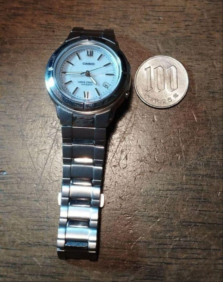 AZ43　カシオ・ウェーブセプター　チタン・電波・ソーラー時計　日付つき