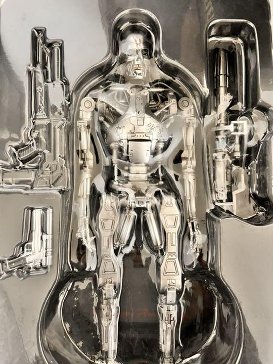 ホットトイズ 1/6フィギュア T-800 エンドスケルトン ターミネーター