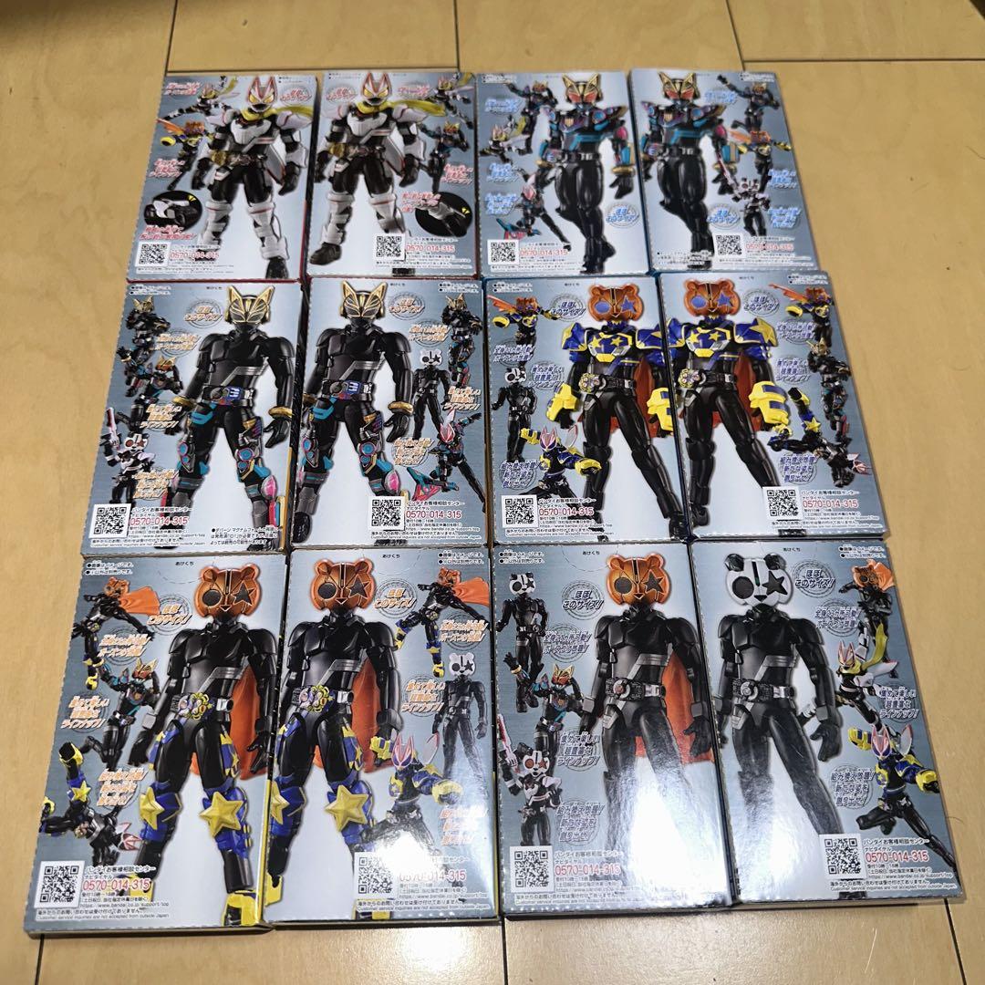 人気商品は G5034]BANDAI 未開封 装動仮面ライダーギーツ 全12種コンプ 特撮