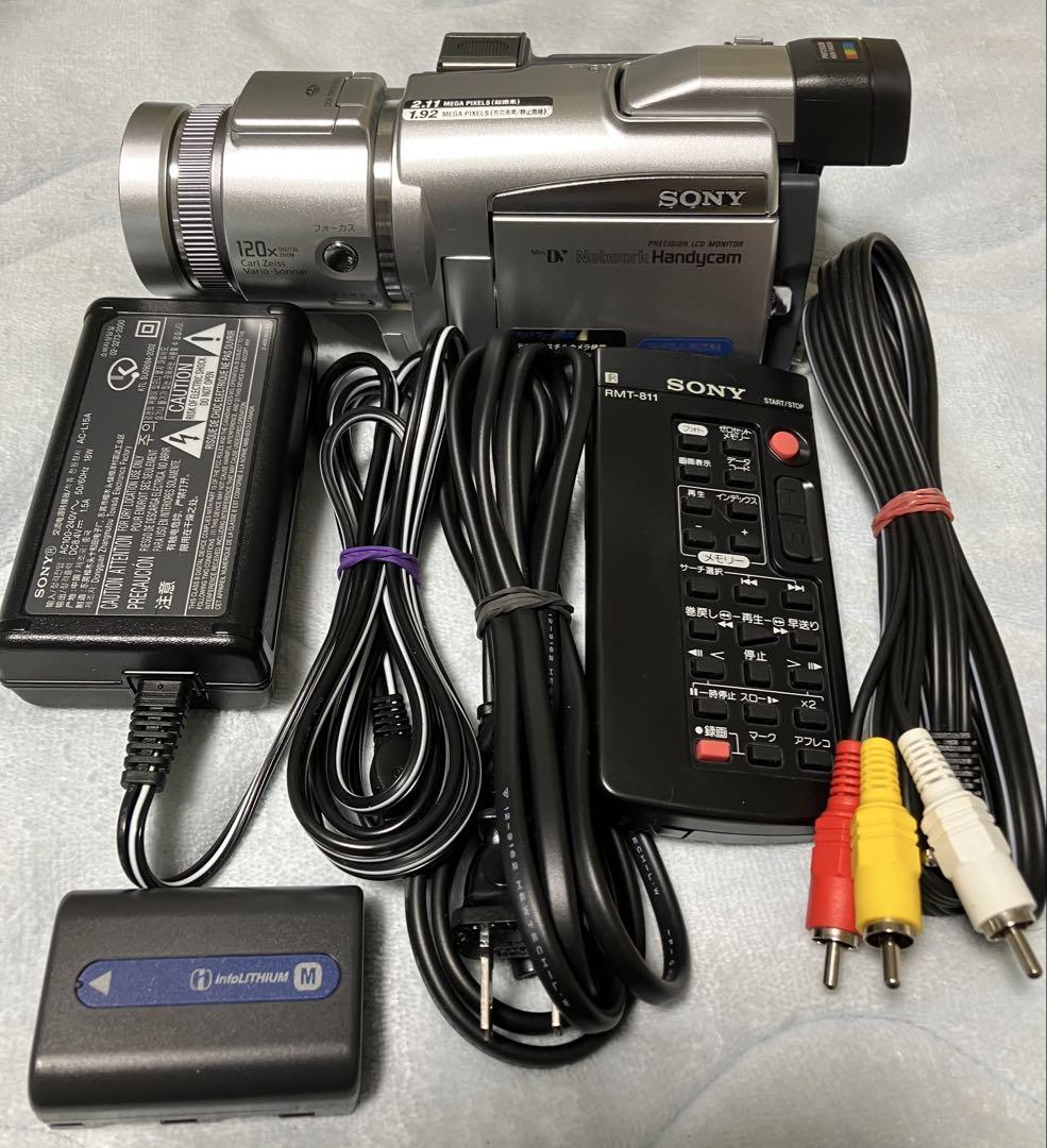ソニー ビデオカメラDCR-TRV70 ミニDVテープ 作動機 本体のみ 美品