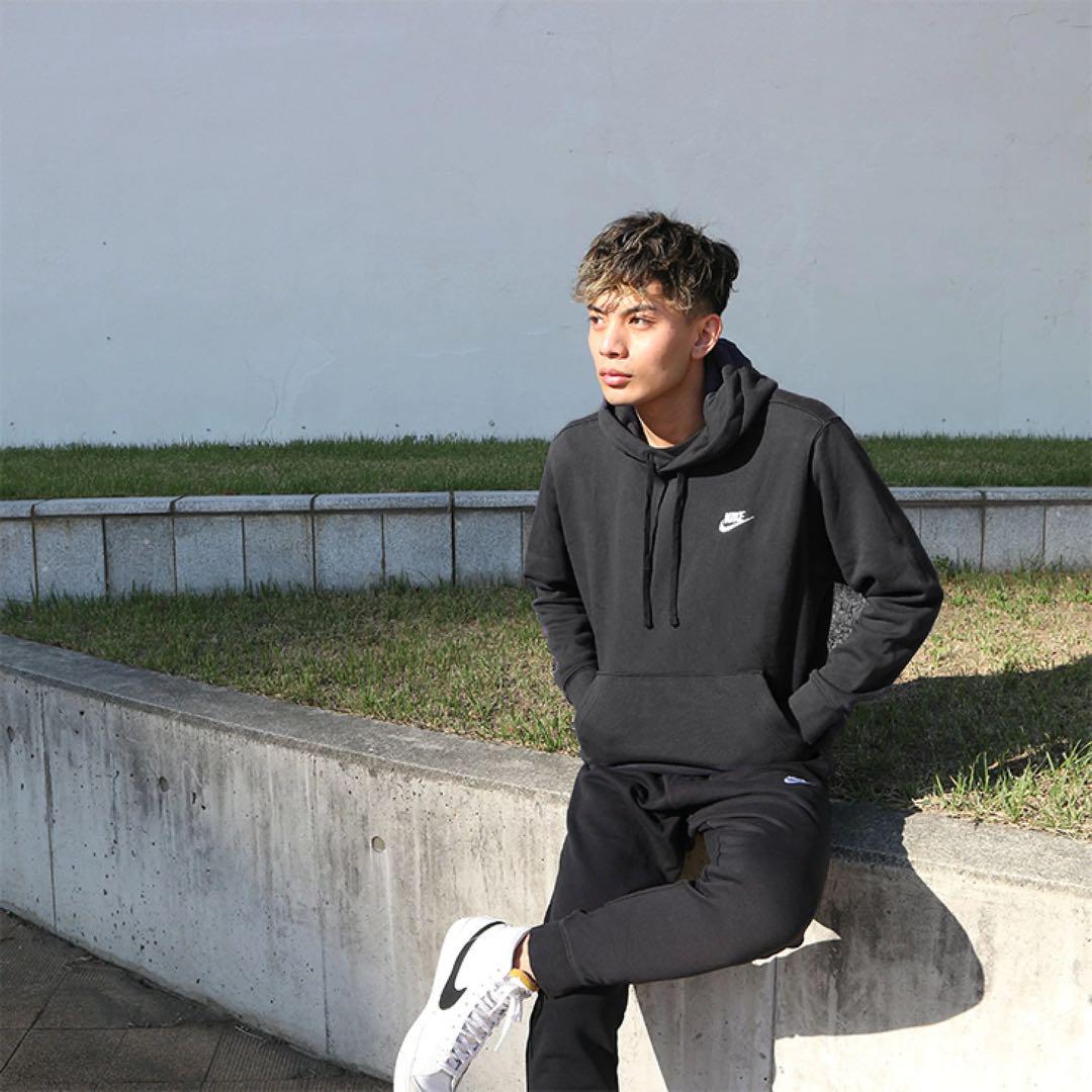 新品 NIKEナイキ パーカー セットアップ 上下セット 黒 国内正規品 M 新品 NIKEナイキ パーカー セットアップ 上下セット 黒 国内正規品 M