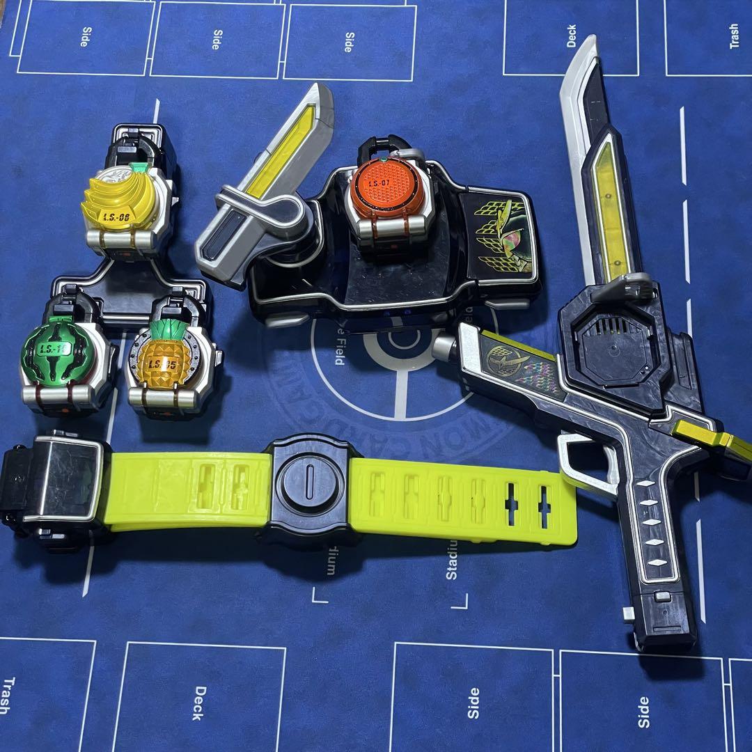 仮面ライダー鎧武　DX戦国ドライバー　DXロックシードセット