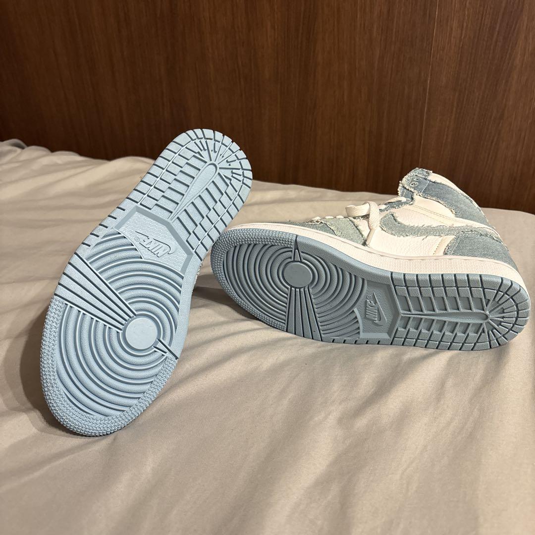 NIKE ウィメンズ エアジョーダン 1 レトロ HI OG
