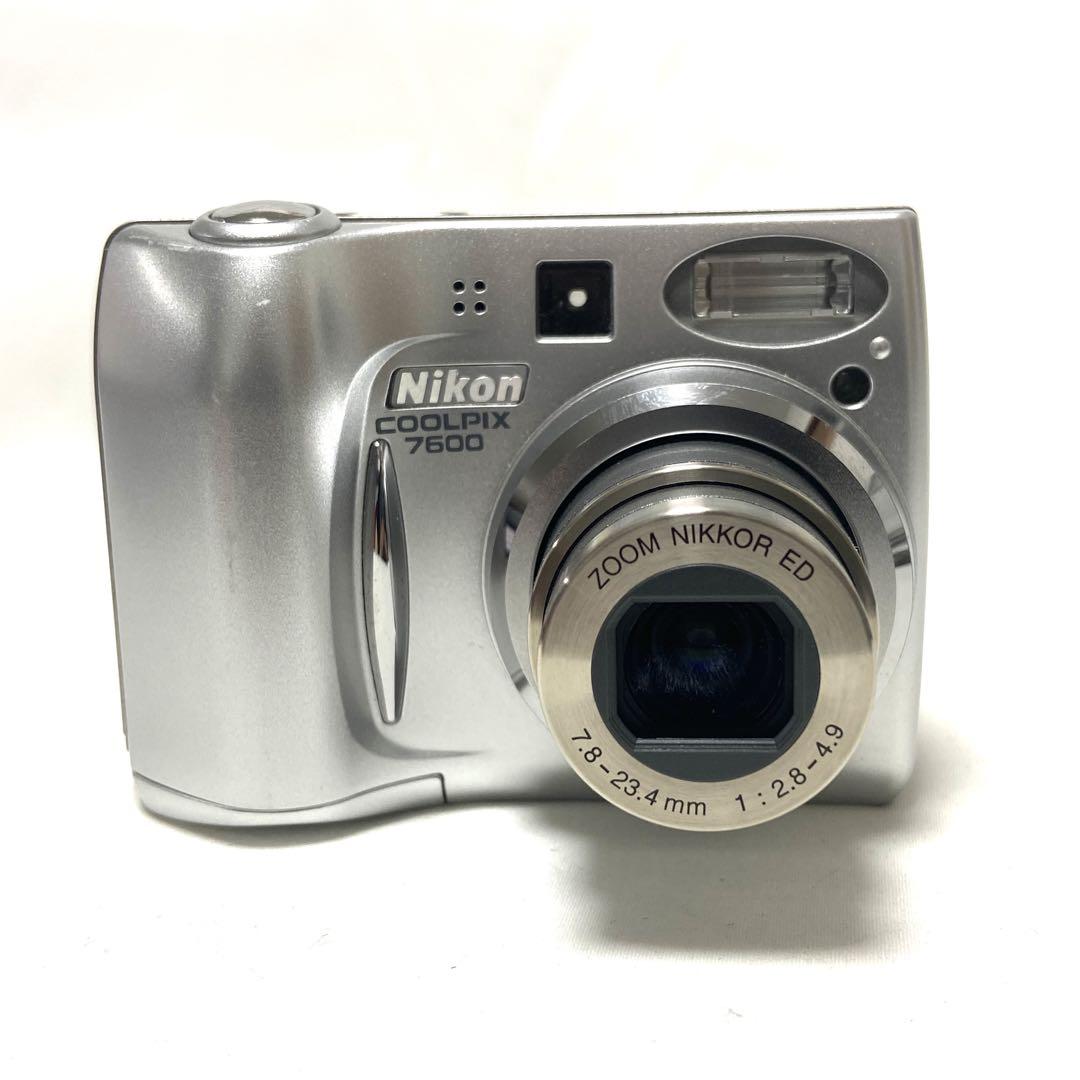 Nikon COOLPIX 7600 コンパクトデジタルカメラ 単三電池稼働