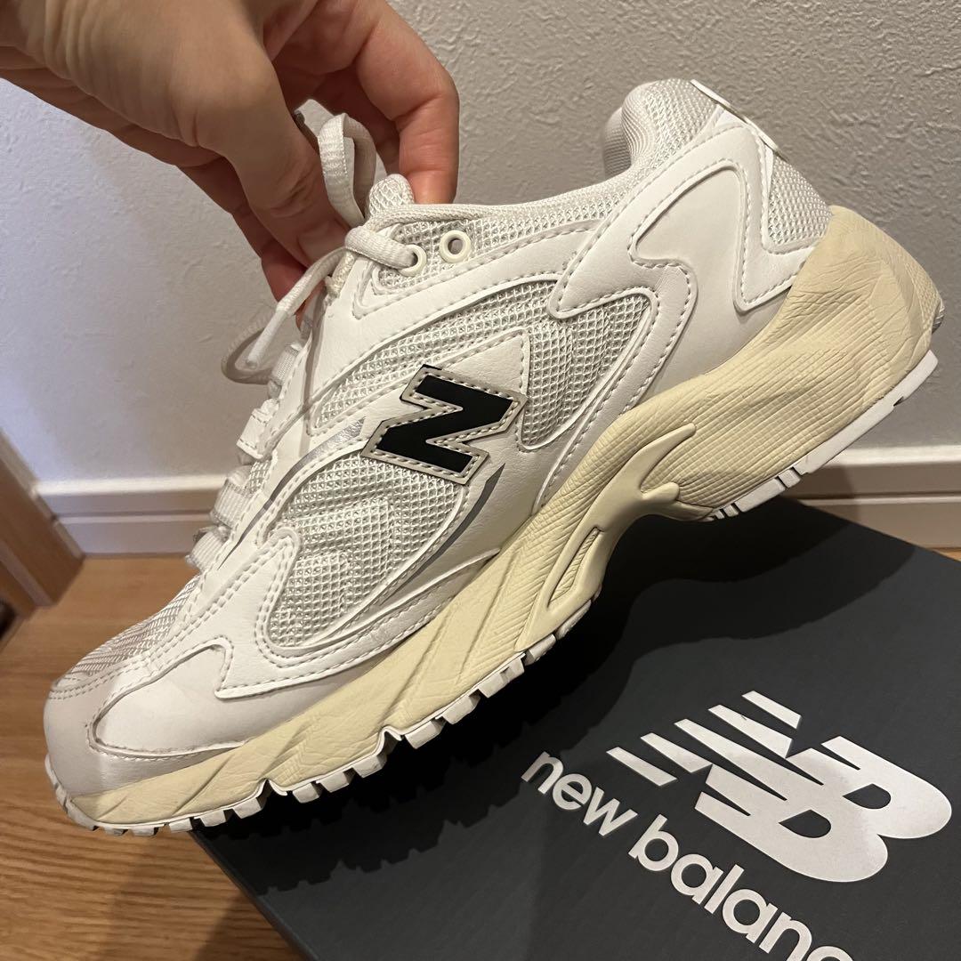 new balance ニューバランス　ML725 CA 24センチ