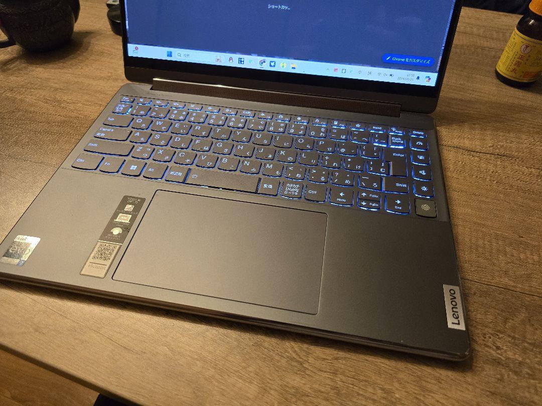 ビジネスパソコン レノボYOGA 14インチ有機el 2kタッチ対応ディスプレイ 画像2