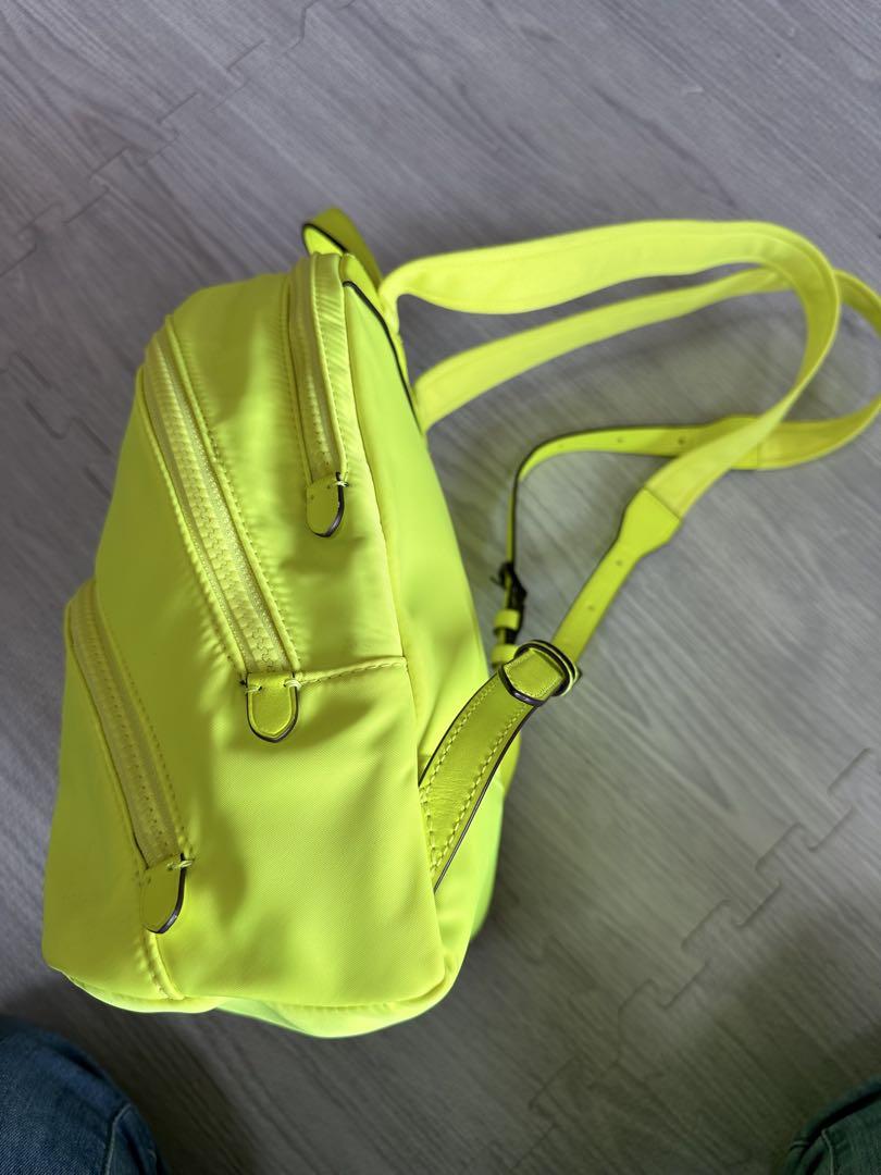 kate spade ネオンイエロー バックパック