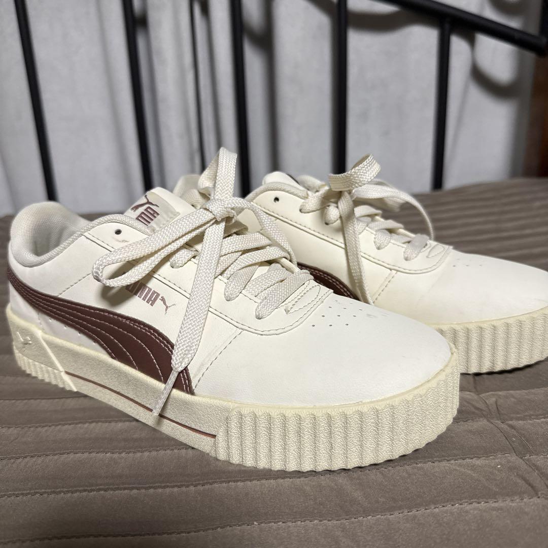 PUMA プーマ スニーカー レディース ホワイト ゴールド ブラック
