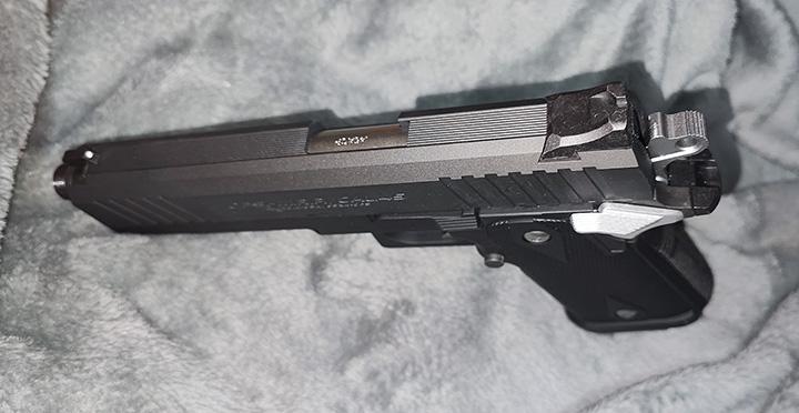 東京マルイ　Hi-CAPA E