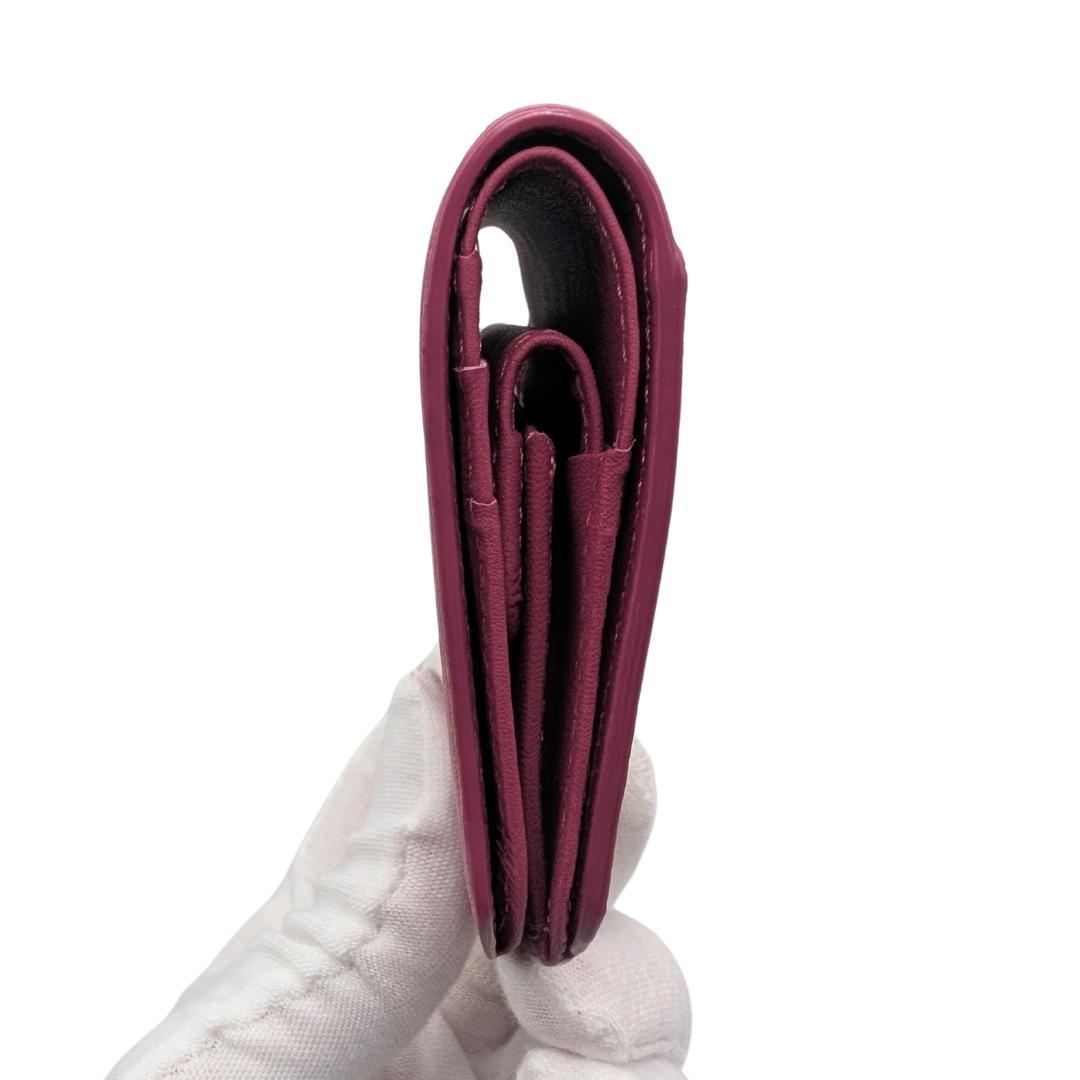 〈未使用品〉 airlist エアリスト 財布 タッセル 二つ折り ラズベリー 未使用品〉 airlist エアリスト 財布 タッセル 二つ折り ラズベリー
