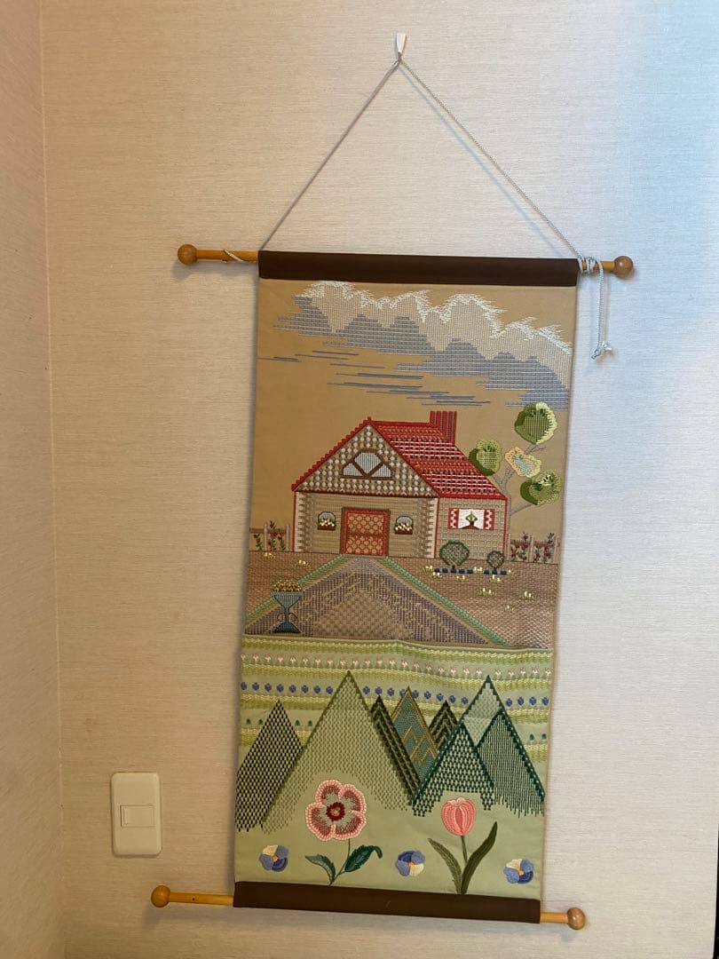 家と山の風景タペストリー ハンドメイド