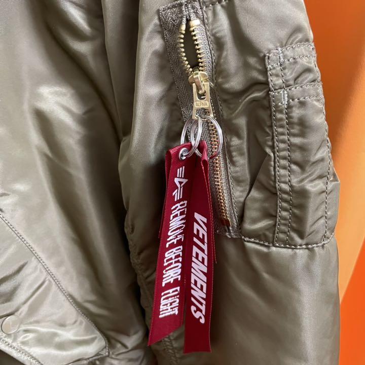 限定品安い vetements 再構築MA-1 L ヴェトモン ボンバージャケット Rdr8K-m53762865414 NEW