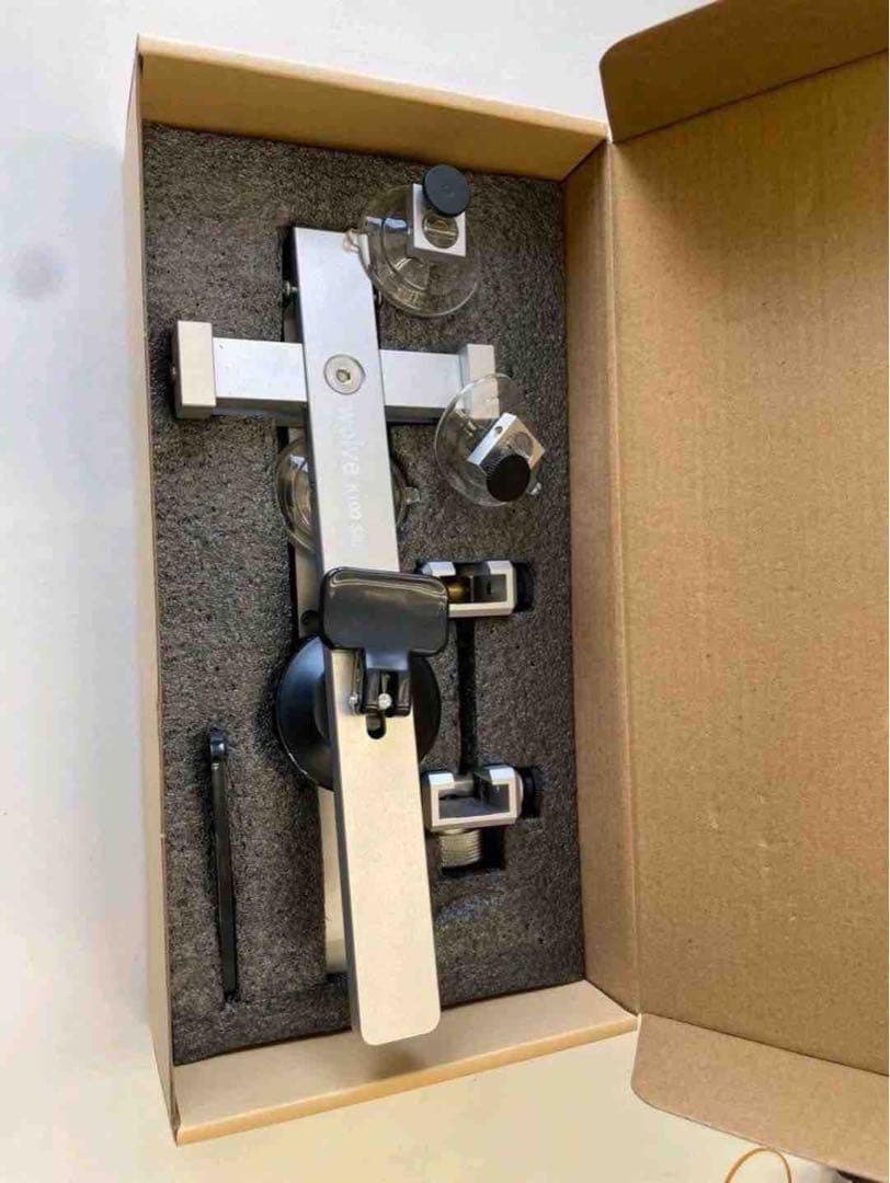 メルカリ初登場！最新業務用　iPhone修理オープナー