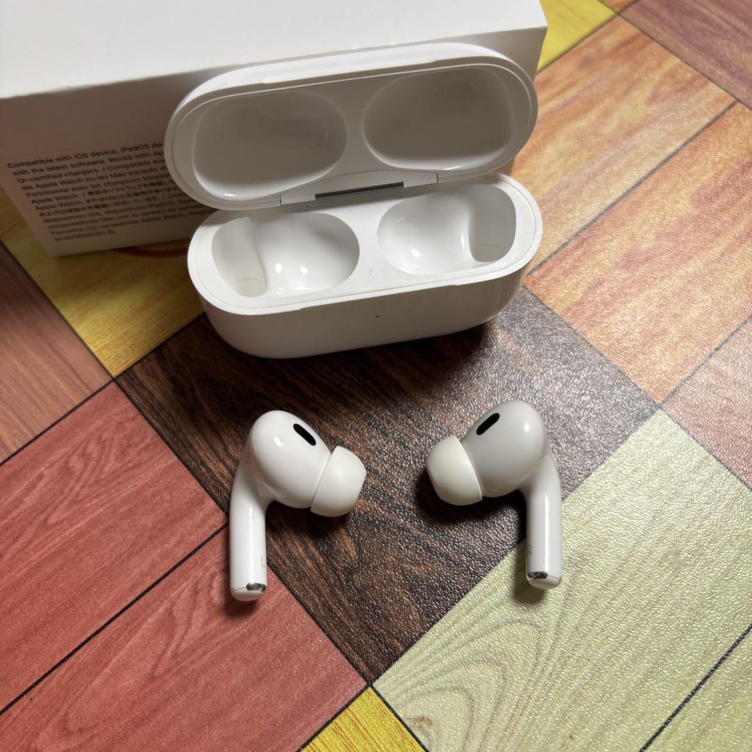 airpods pro 第二世代 美品 ライトニング 箱付属品全部あり