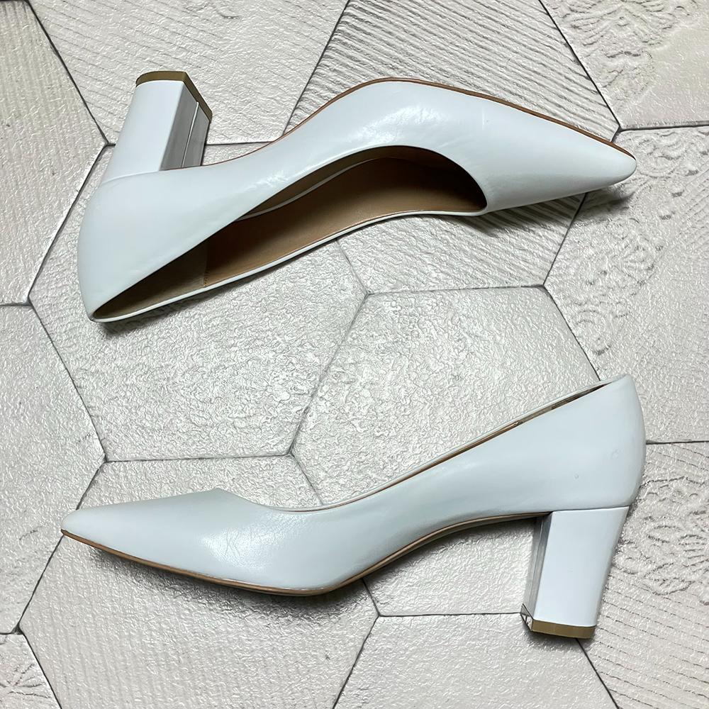 UNITED ARROWS 牛革 ポインテッドトゥ チャンキーパンプス 白