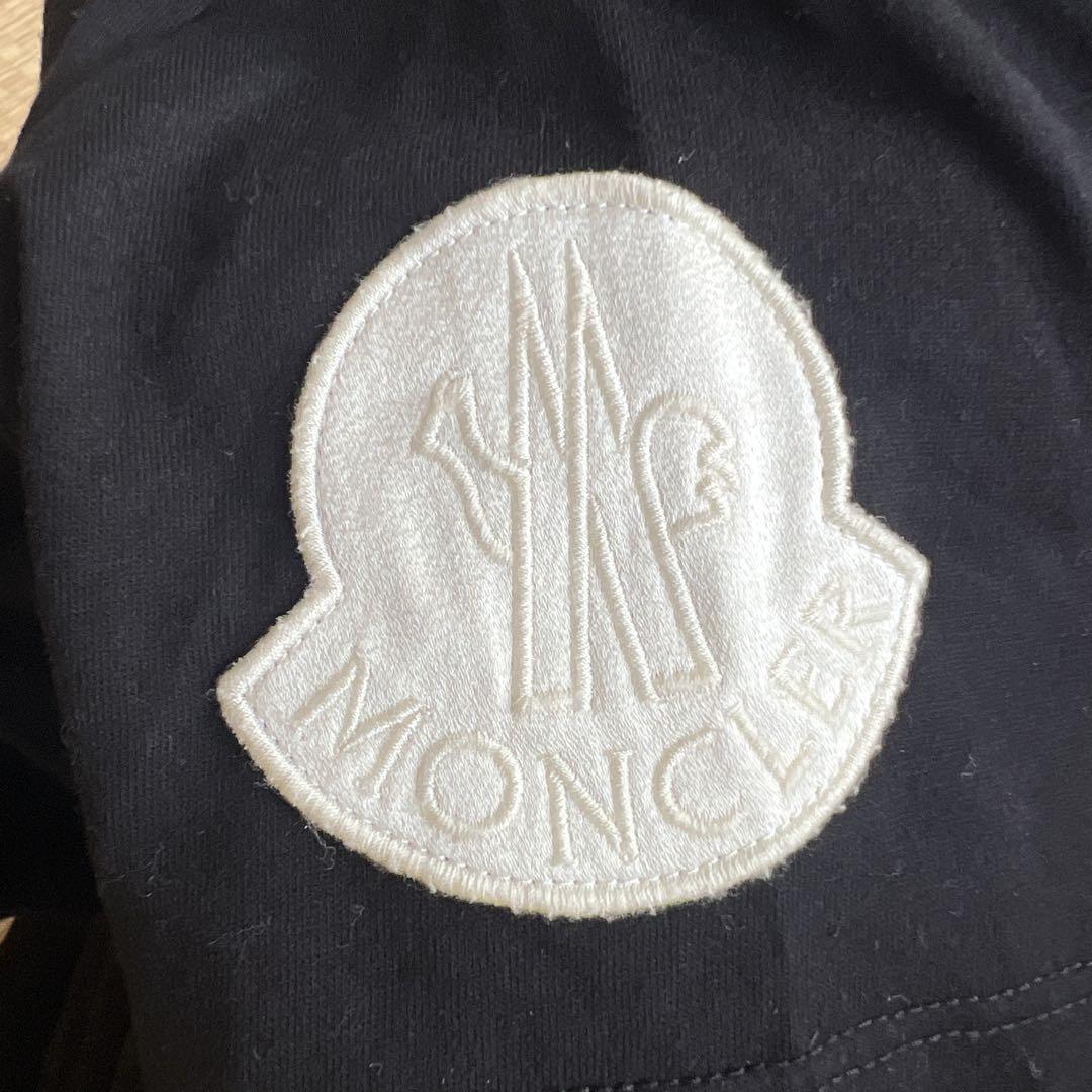 MONCLER ブラック 半袖Tシャツ