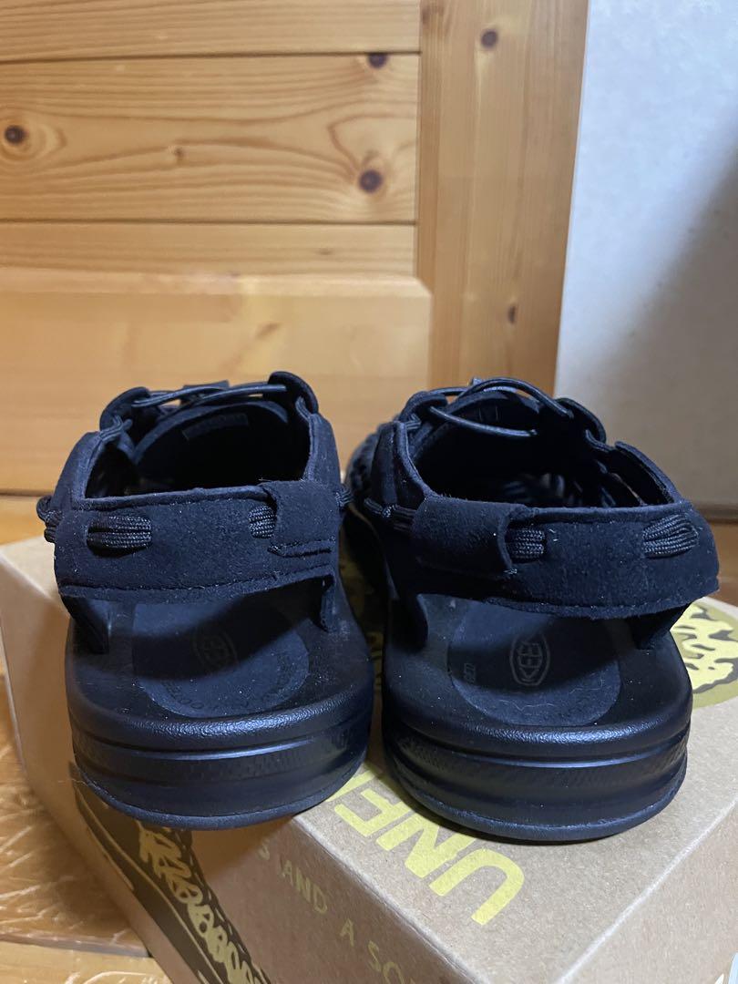 【一回のみ着用】KEEN UNEEK ユニーク スニーカーサンダル 黒 24