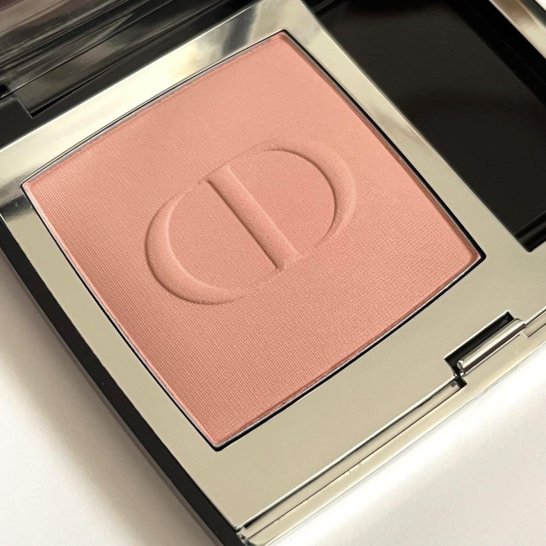ディオールスキン ルージュブラッシュ 732 ピーチコロールサテン Dior ディオールスキン ルージュ ブラッシュ 732 ピーチコロール