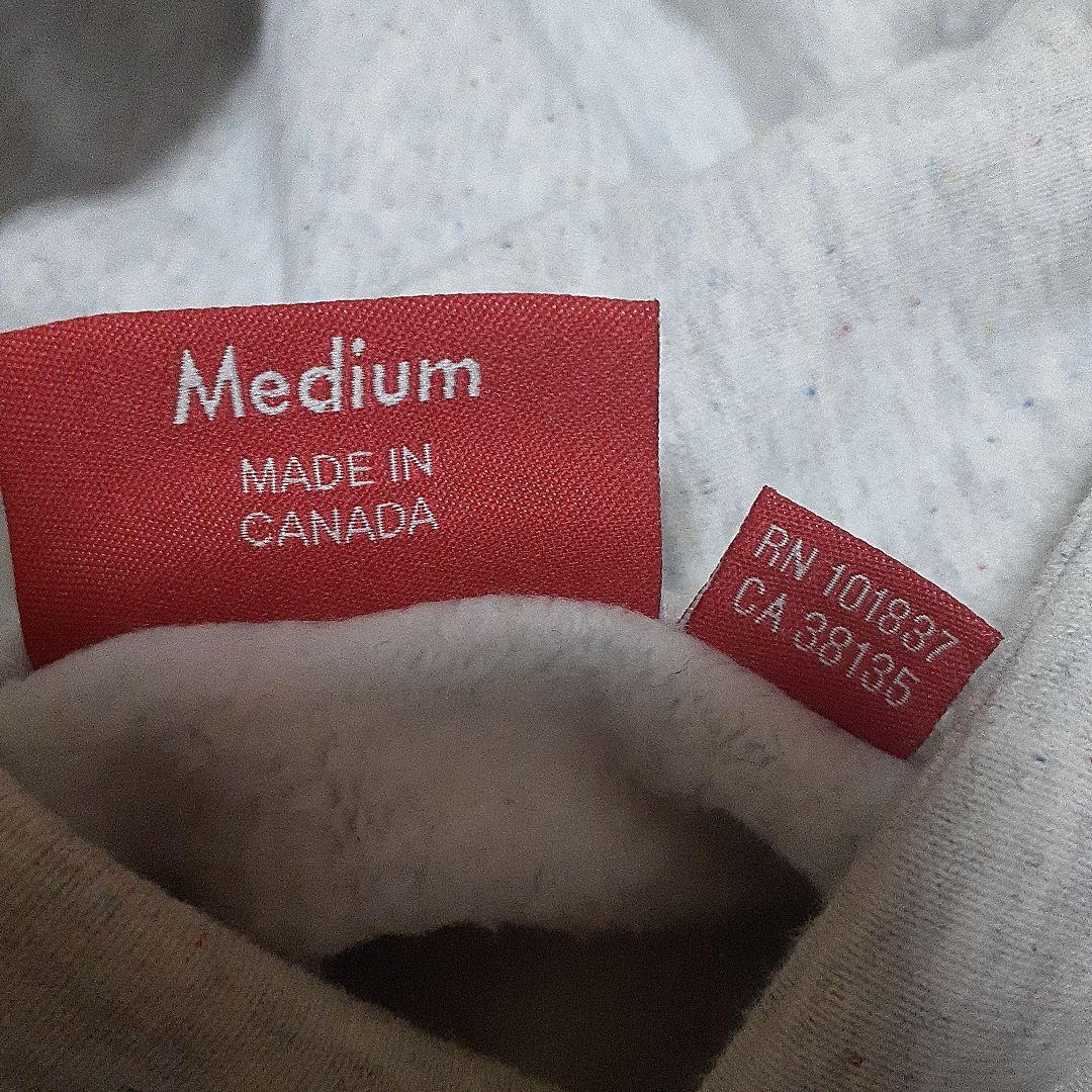 ÅÅÅ supreme シュプリーム パーカー ロゴ入り 裏起毛 カナダ製